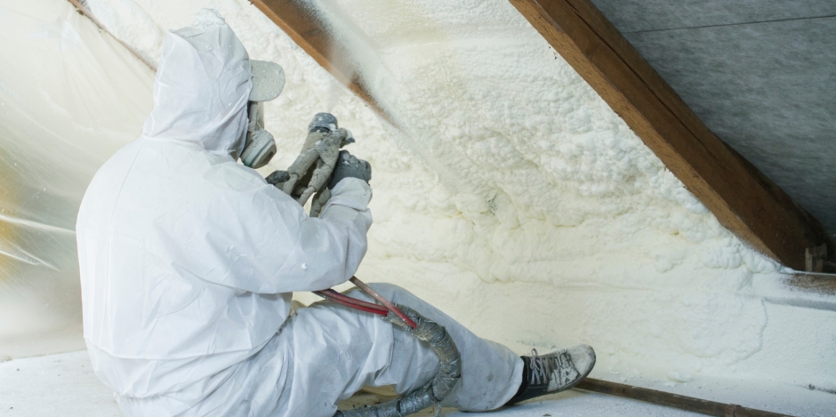 benefits of spray foam blog header image 