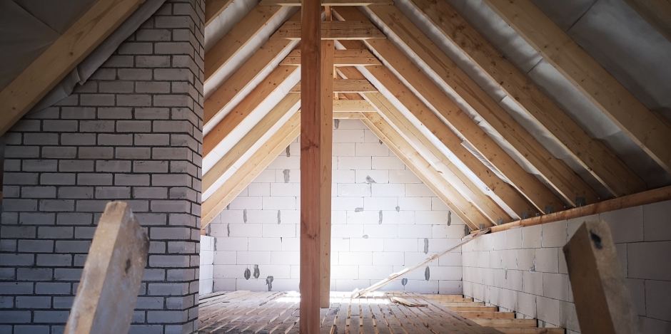How Will Crawl Space Encapsulation Effect the Temperature in Your Attic? blog header image 